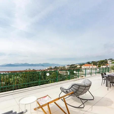 Holiday home Luxury Penthouse Breathtaking Sea View 200m2 Terrace In The Center Cannes