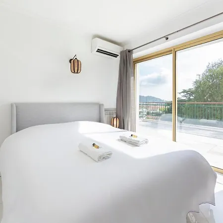 Luxury Penthouse Breathtaking Sea View 200m2 Terrace In The Center