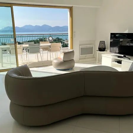 Prázdninový dům Luxury Penthouse Breathtaking Sea View 200m2 Terrace In The Center Cannes
